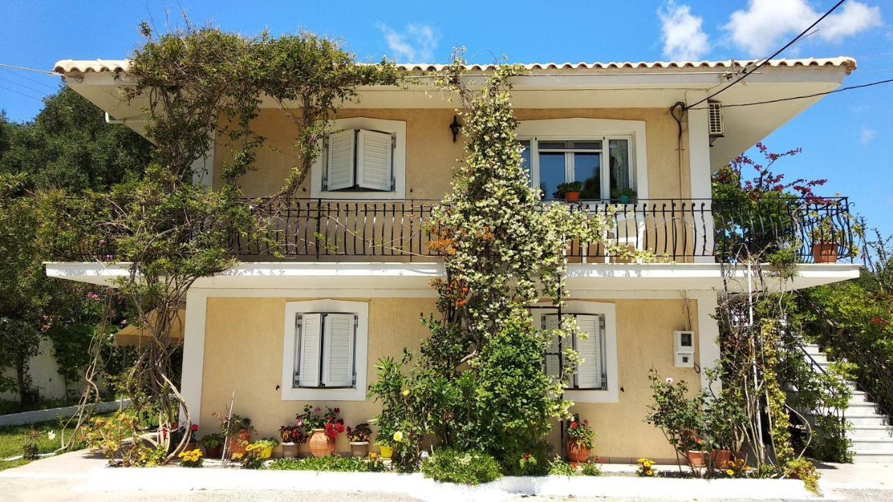 Polymnia Apartments Spartia  Luaran gambar